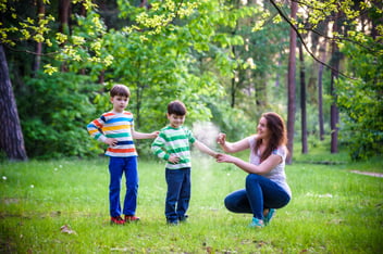 Envases para repelentes de mosquitos con la calidad y el suministro que tu marca necesita