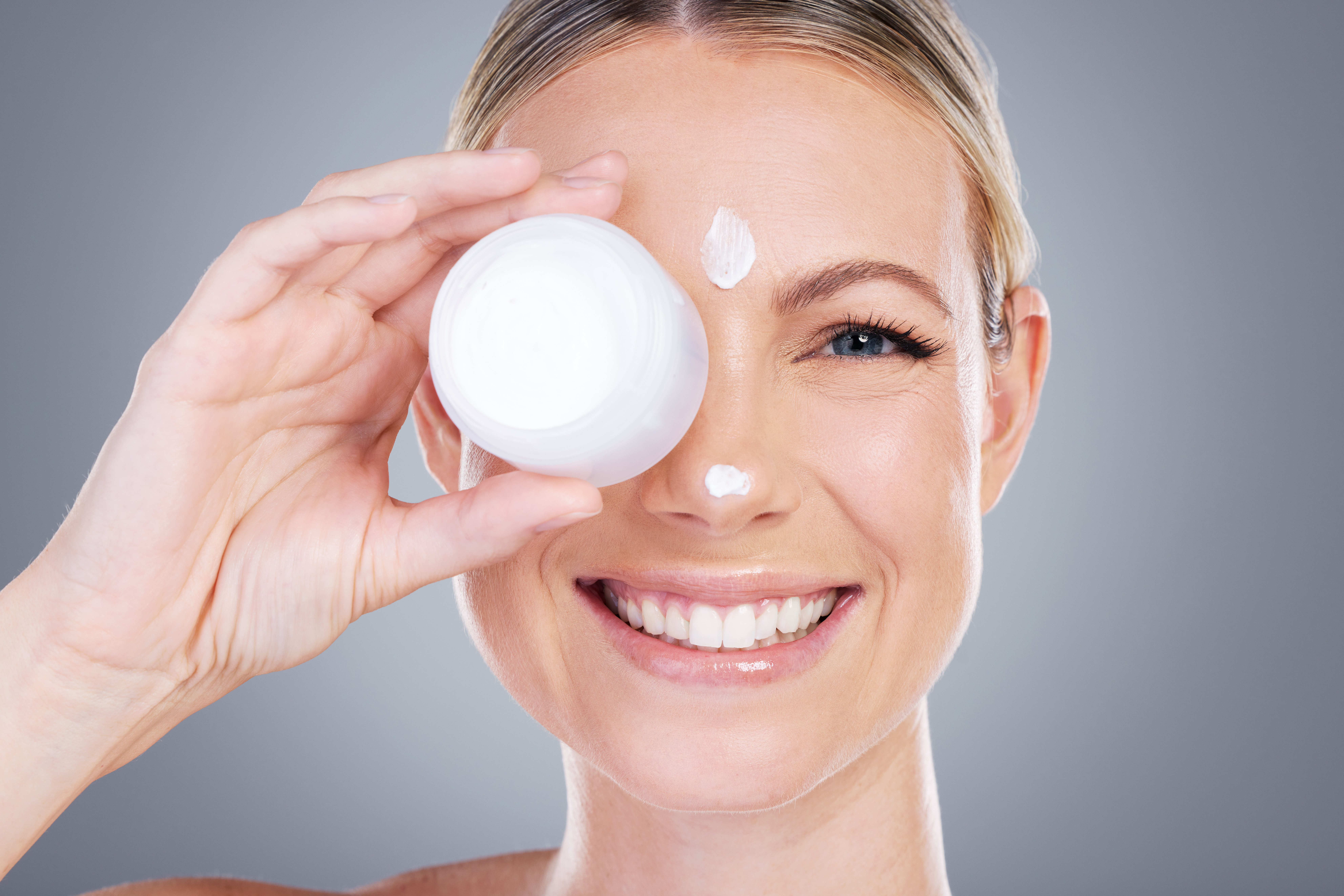 Envases plásticos para cosmética: el secreto para que tu producto destaque en el mercado